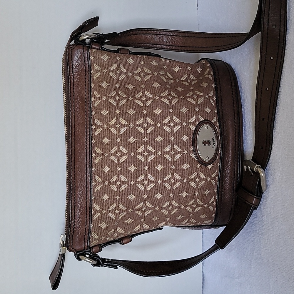 Fossil brown leather and fabric crossbody handbag